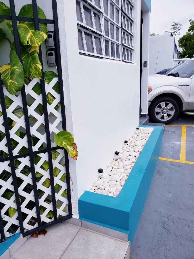 Mh House Apt #1 卡罗莱纳 外观 照片